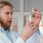 Acidul hialuronic injectabil: ce este, cum acționează și când poate fi utilizat?